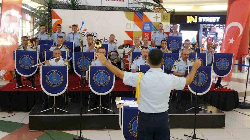 Kütahya’da Tugay Bandosu’ndan Zafer Bayramı konseri
