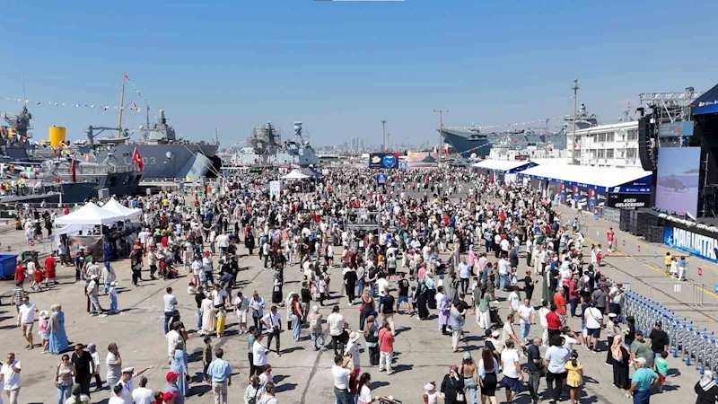 TEKNOFEST’te 30 Ağustos yoğunluğu havadan görüntülendi
