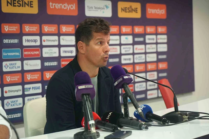 Emre Belözoğlu: 