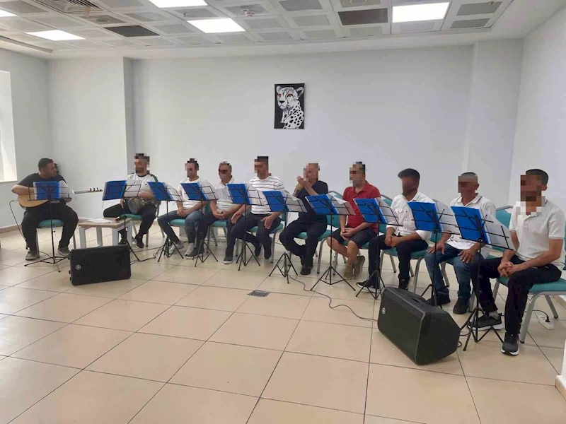 AMATEM hastalarından konser

