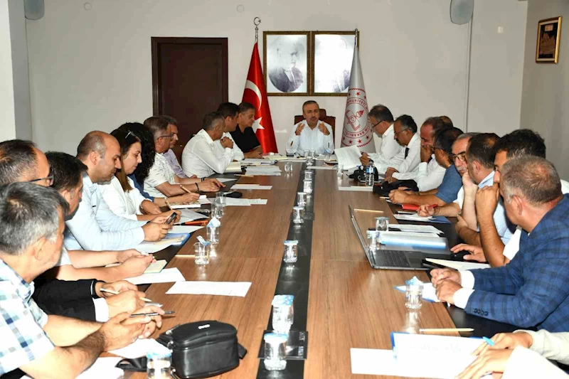 Okul müdürleriyle aylık koordinasyon toplantısı yapıldı
