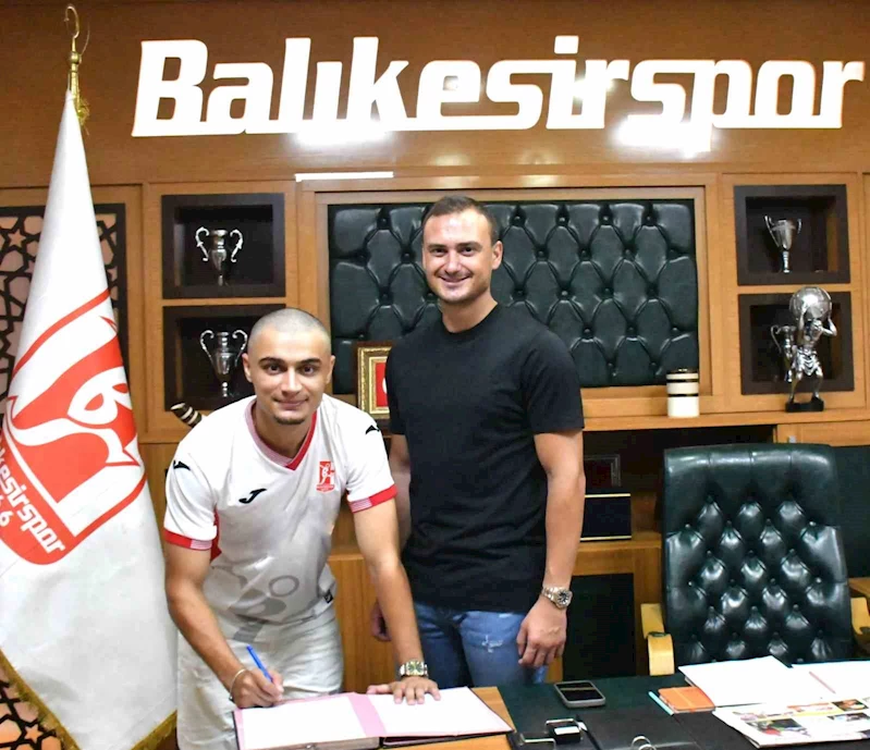 Yiğit Bayındır, Balıkesirspor’da
