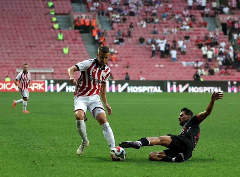 Trendyol Süper Lig: Samsunspor: 1 - Gençlerbirliği: 0 (İlk yarı)

