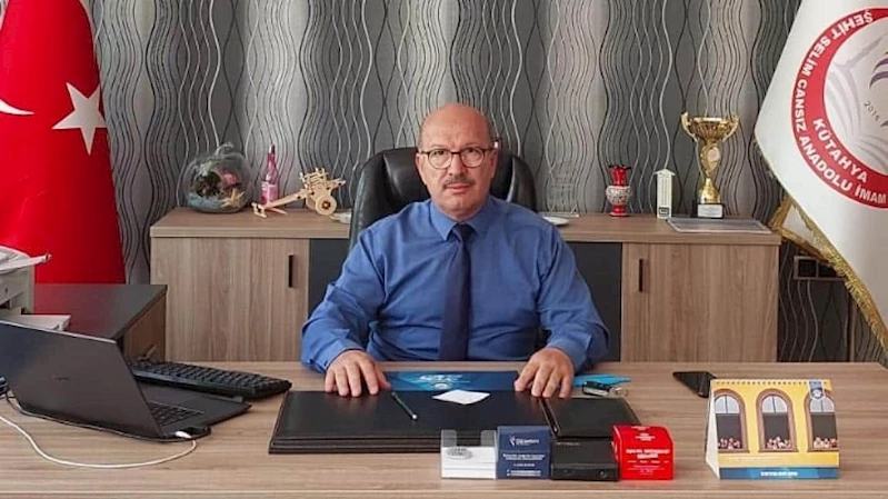 Kütahya Şehit Selim Cansız Anadolu İmam Hatip Lisesinin yeni Müdürü İsmail Baş

