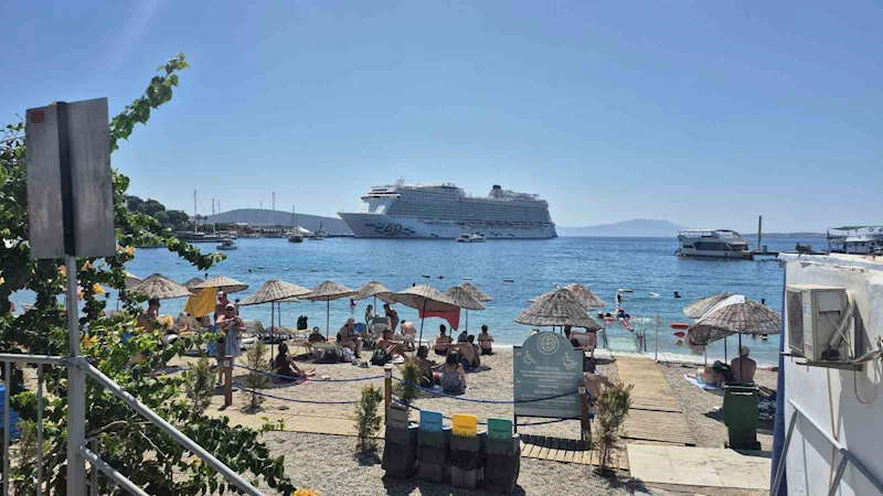 Bodrum’a, 2 bin 683 yolcuyla geldi
