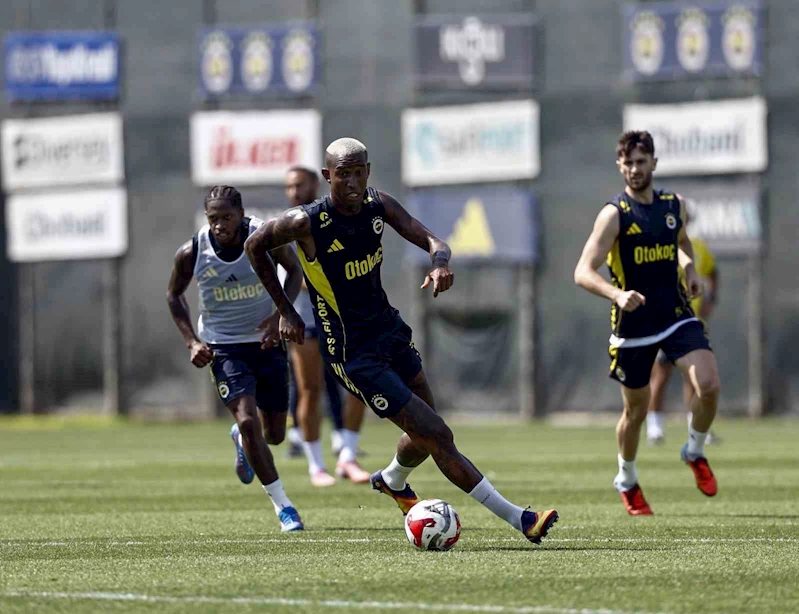 Fenerbahçe, Trabzonspor maçı hazırlıklarına devam etti
