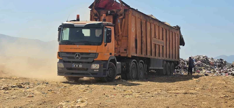 Karateke’de jandarmaya rağmen çöp dökümleri devam ediyor
