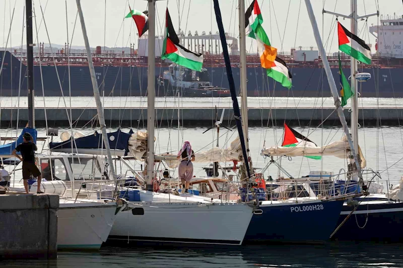 Küresel Sumud Filosu’na ait ilk gemi, Tunus’tan Gazze’ye yola çıktı
