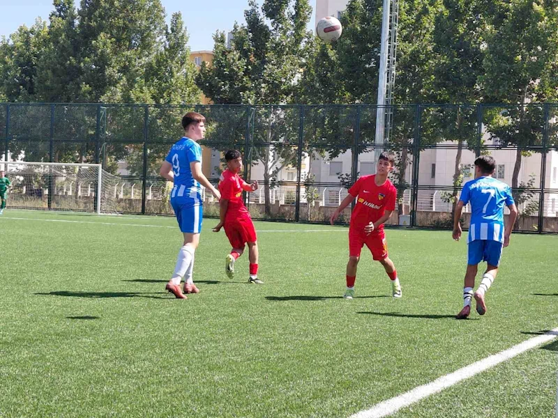 Gelişim Ligi U-15: Kayserispor: 8 - SincanBelediye Ankaraspor: 0
