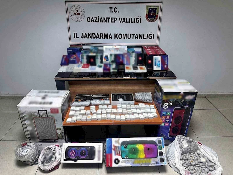Gaziantep’te 1 milyon TL değerinde elektronik eşya ele geçirildi: 1 gözaltı
