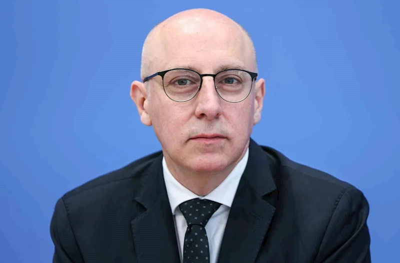 Almanya’da iç istihbaratın başına bir Türk atandı
