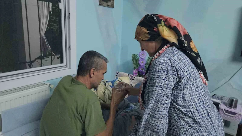 Kaldırımda yürürken otomobil çarptı: 8 yıldır yatağa mahkum
