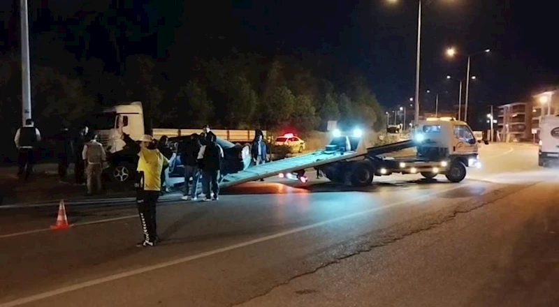 Kavşakta kaza: 5 yaralı

