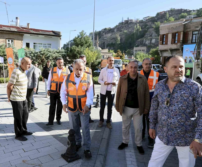 Talas’ta ’Belediye Mahallemizde’ tarihi sokaklarda
