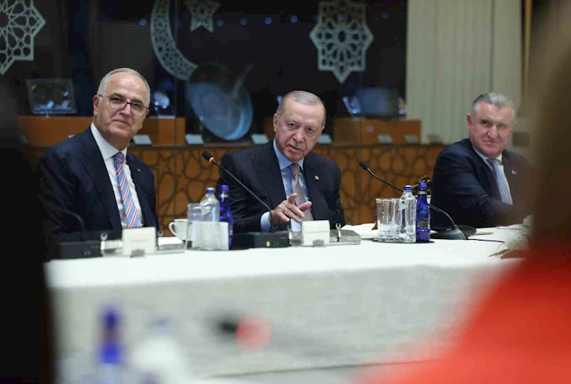 Cumhurbaşkanı Erdoğan, A Milli Kadın Voleybol Takımı’nı kabul etti
