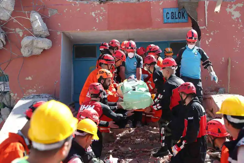Muş’ta 6 ilden katılımla deprem tatbikatı gerçekleştirildi