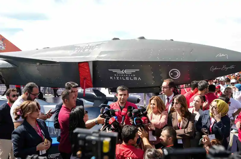 Selçuk Bayraktar’dan Netenyahu’ya tepki "Bu meydanı dolduranlar bizi gururlandırıyor. Birilerini rahatsız ediyorsa varsın etsin"