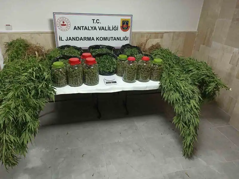 Antalya’da 43 kilo uyuşturucu madde ele geçirildi
