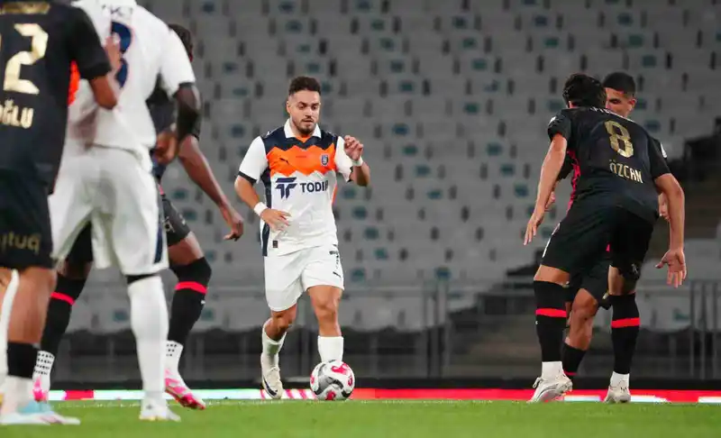 Trendyol Süper Lig: Fatih Karagümrük: 0 - RAMS Başakşehir: 2 (Maç sonucu)
