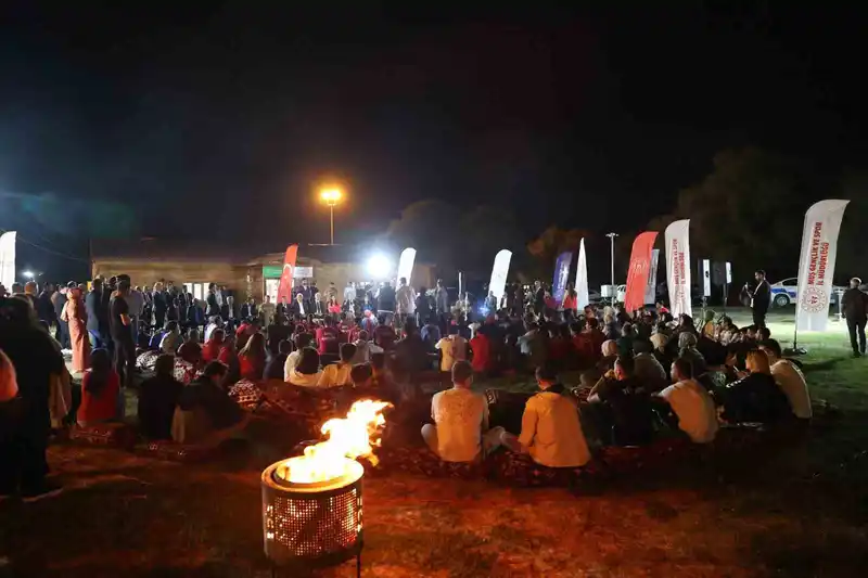 Gençlik ve Spor Bakanı Bak, Muş’ta gençlerle buluştu
