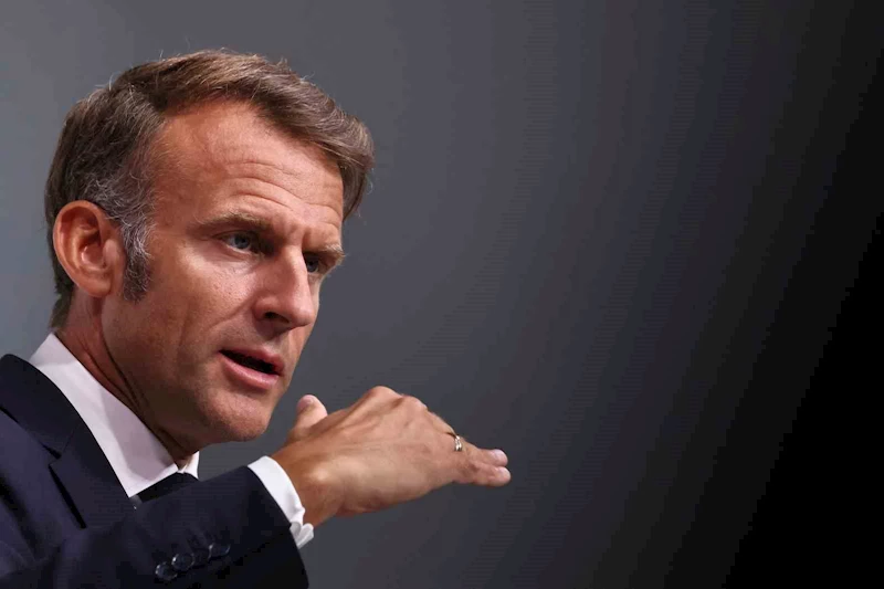 Macron: 