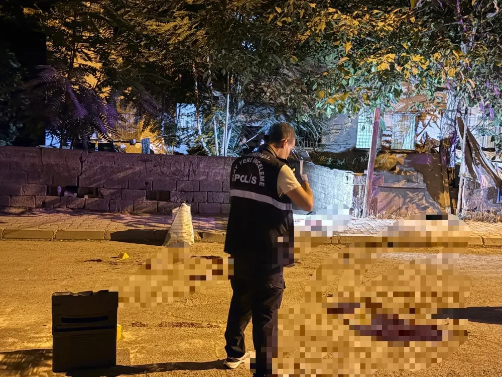Sokak ortasında bıçaklanan yabancı şahıs hayatını kaybetti