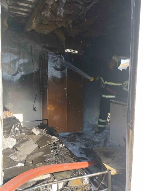 Reyhanlı’da konteyner yangını
