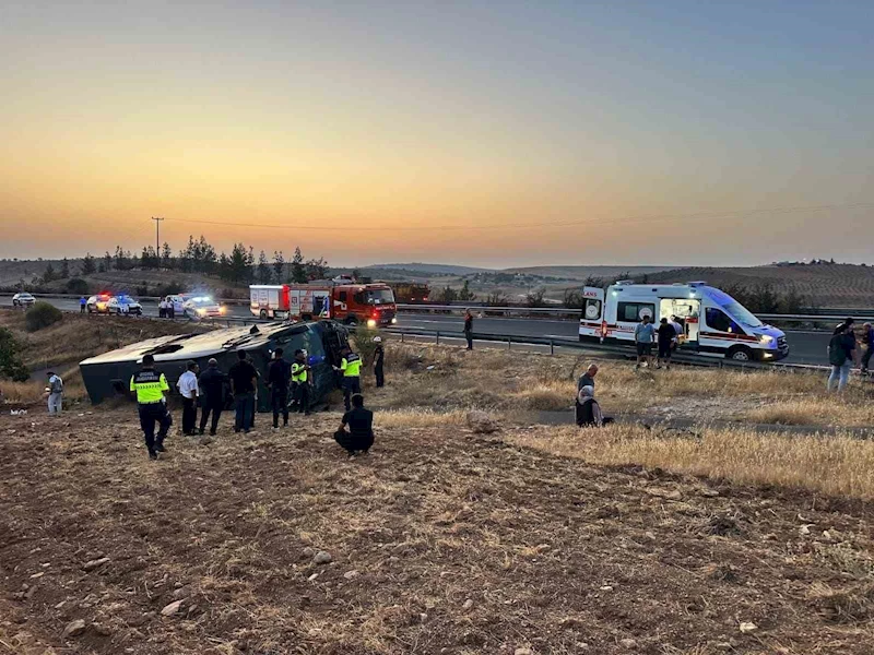 Şanlıurfa’da yolcu otobüsü devrildi: 27 yaralı
