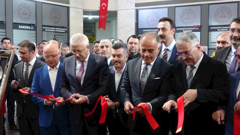 Bursa’da yükümlülerin el becerileri sergilendi
