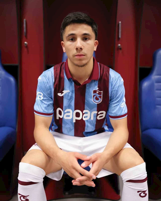 Trabzonspor, Benjamin Bouchouari ile 3+1 yıllık sözleşme imzaladı
