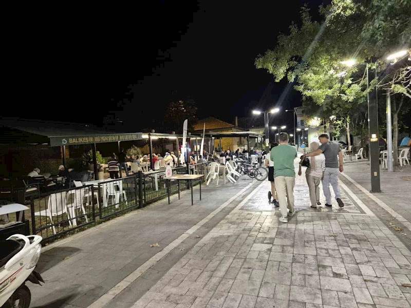 Sındırgı’da depremler sürüyor
