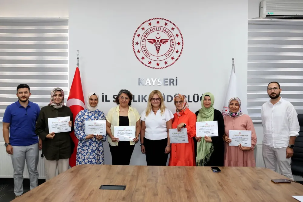 Obeziteyle mücadelede başarılı aile hekimlerine teşekkür belgesi