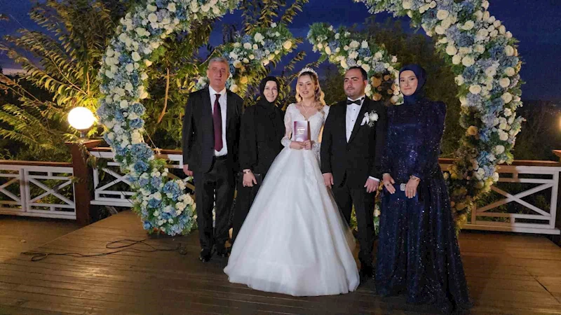 Öztürk ailesinin mutlu günü
