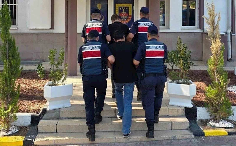 Cezaevi firarileri, ticari takside yakalandı
