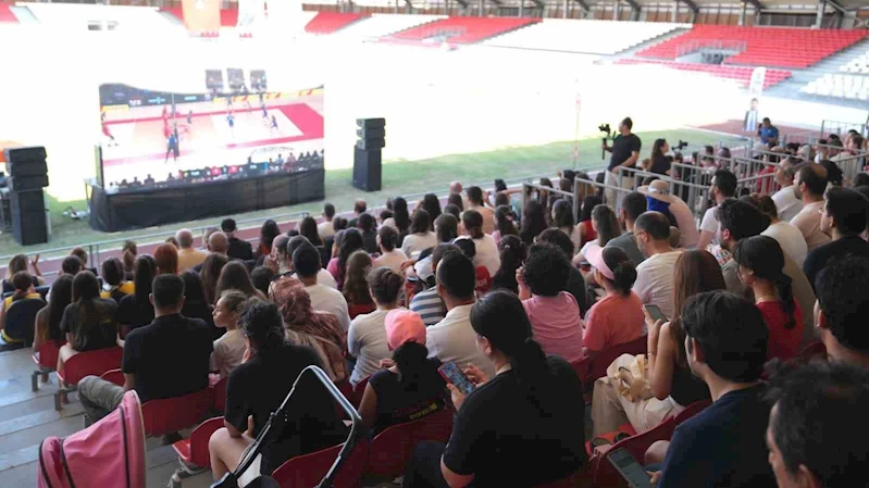 Tarsus’ta milli heyecan ve etkinlik bir arada yaşandı
