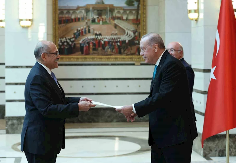 Cumhurbaşkanı Erdoğan, 4 ülkenin büyükelçisini kabul etti
