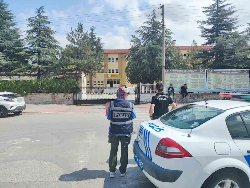 Polisten huzur denetimi
