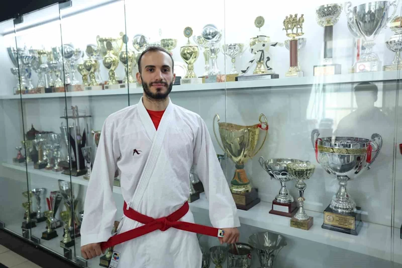 Karateci Enes Bulut, Kağıtspor’daki başarısını özetledi: 