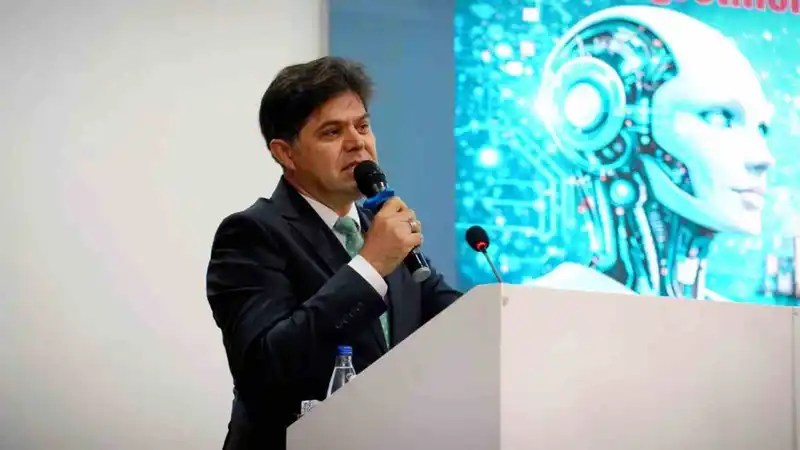 Mersin'de Din Öğretmenlerine Yapay Zeka Eğitimi Verildi