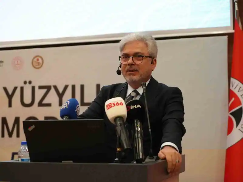 Yelkenci: Türkçeyi Derinlemesine Anlayan Nesiller Yetiştirmeliyiz