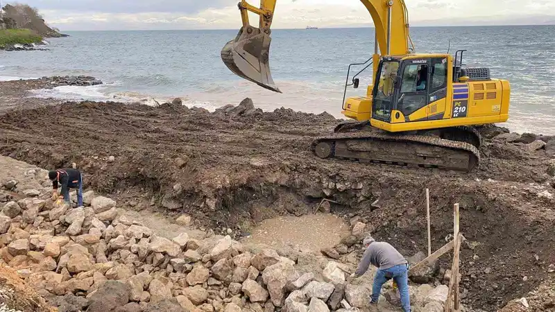 Sinop Kadınlar Plajı'na istinat duvarı yapılıyor