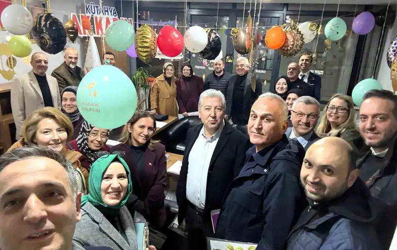 AK Parti Kütahya Kadın Kolları Ramazan için il başkanlığını süsledi