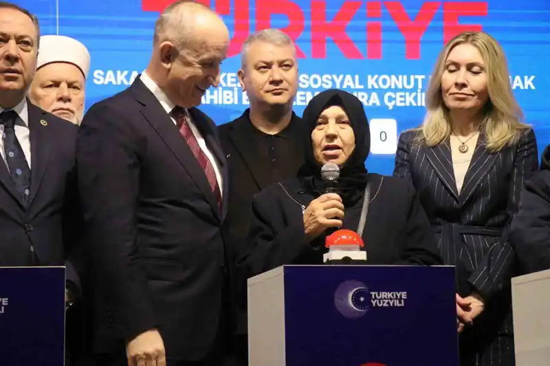 Sakarya'da TOKİ kurası ile 6 bin 633 hak sahibi belirlendi