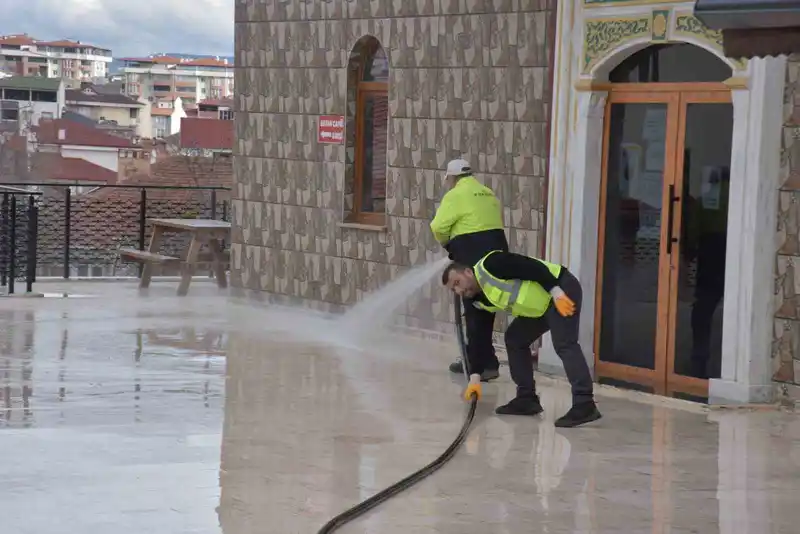 Bilecik'te camiler Ramazan'a hazırlandı