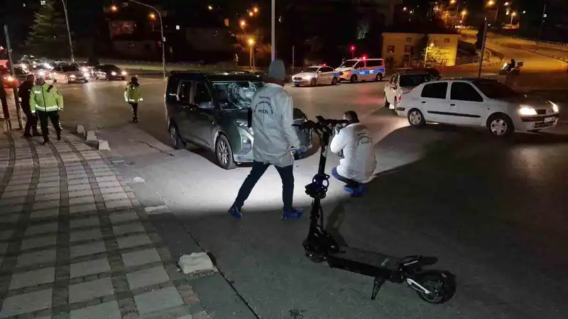 Karaman'da scooter ile araç çarpıştı: 14 yaşındaki çocuk ağır yaralı