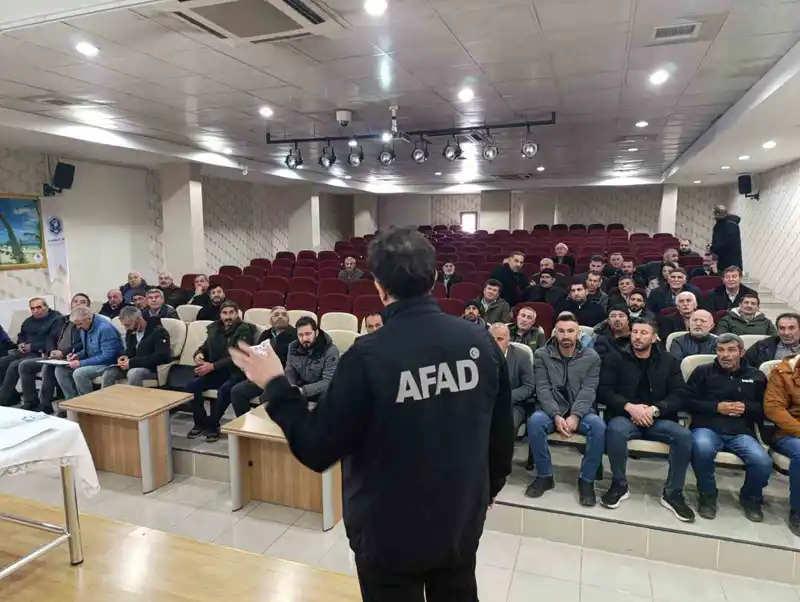 Elazığ'da Personel ve Muhtarlara Çığ Eğitimi