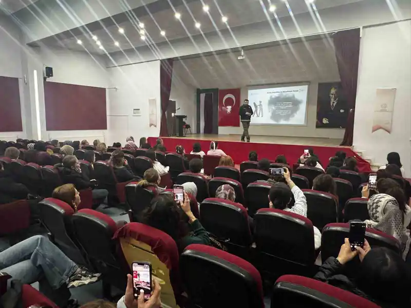 Eskişehir'de Annelere Madde Bağımlılığı Semineri