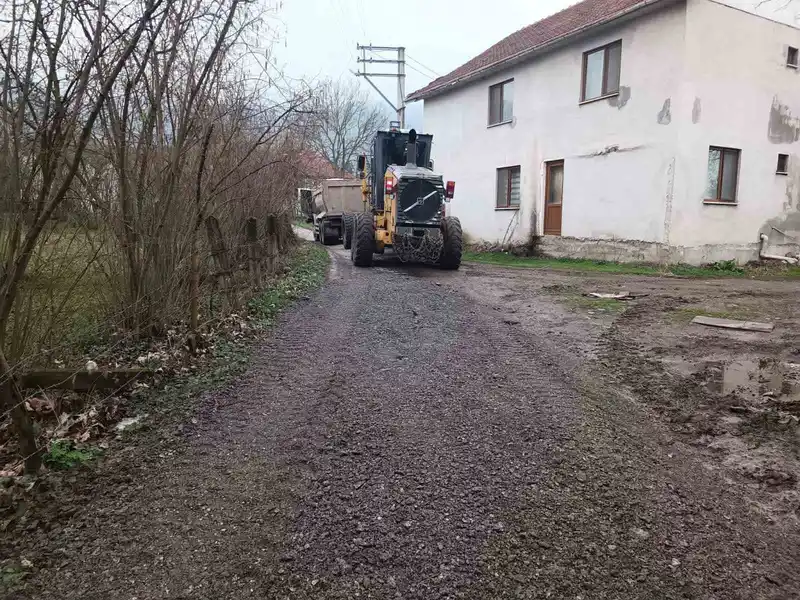 Gölyaka'da köy yolları yenilendi, ulaşım güvenliği arttı