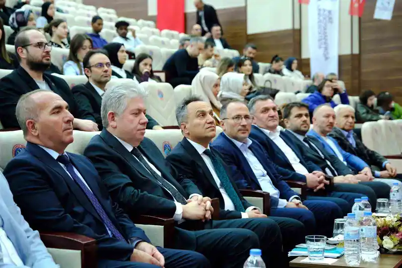 TOGÜ'de Eğitimde Dönüşüm ve Maarif Modeli Söyleşisi