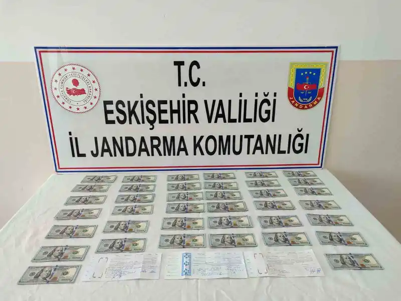 Eskişehir'de Tefecilik Operasyonu: Boş Senetler ve Dolar Ele Geçirildi